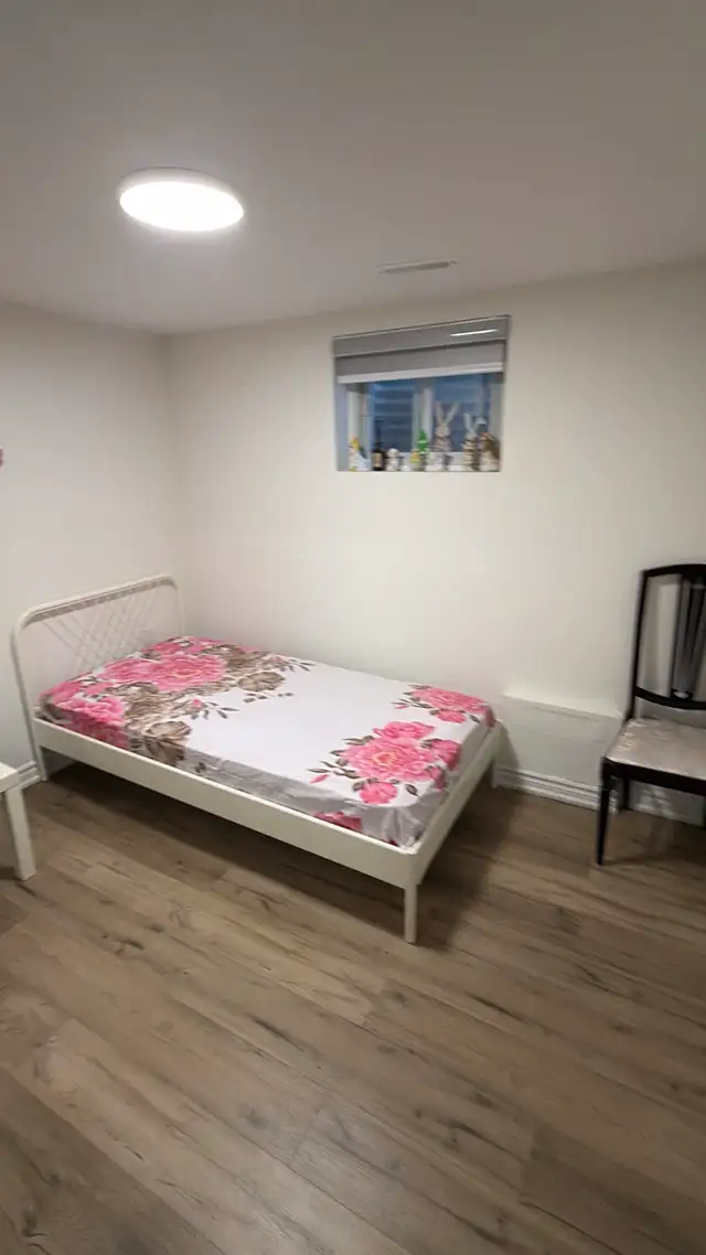 Private room for rent for single individual boy or girl.