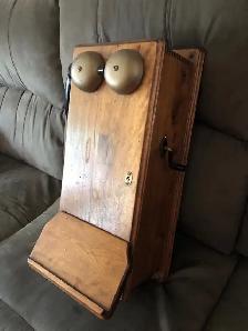 antique phone - Photo 2