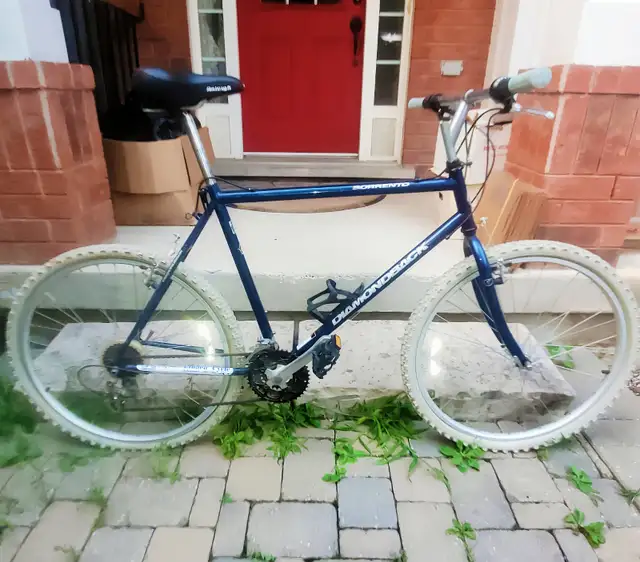 Raleigh Sorrento Diamondback 26-inch Mountain Bike. Used, Good