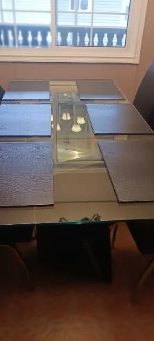 Table and chairs for sale