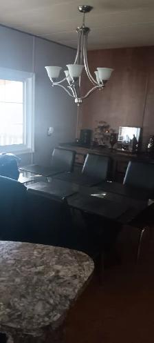 Table and chairs for sale - Photo 3