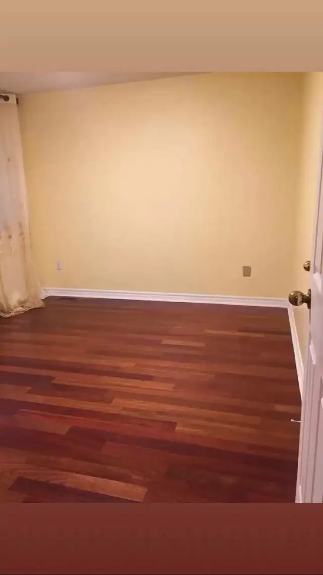 Spacious room in Missisauga available Oct. 1