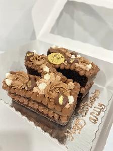 letter cakes, stunning cakes Milton custom cakes desserts - Photo 4