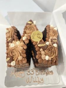 letter cakes, stunning cakes Milton custom cakes desserts - Photo 9