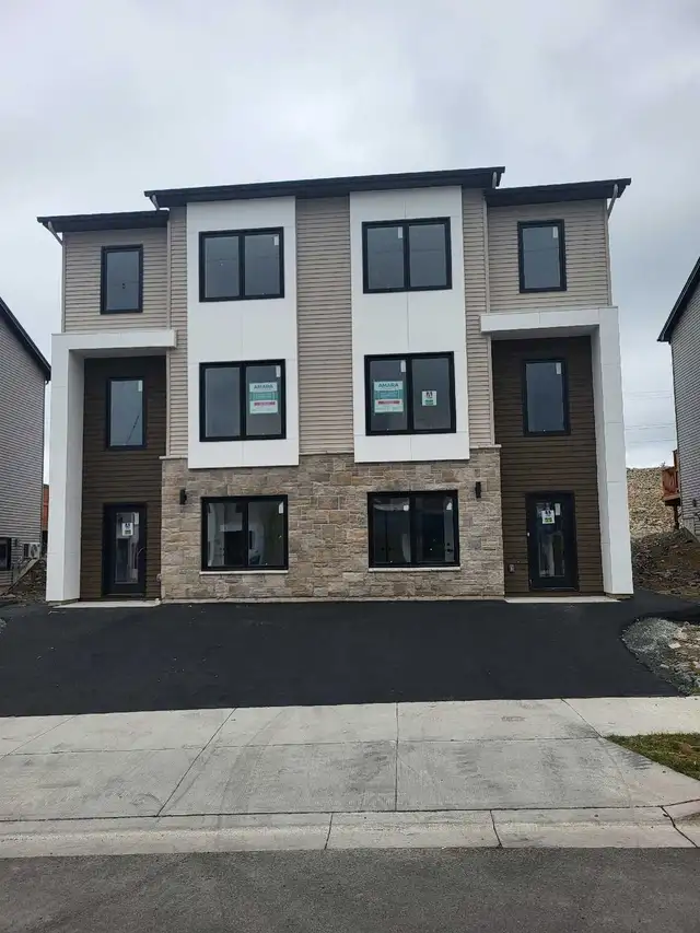 3 Bed 2.5 Bath