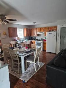 3 Bedroom Apartment - Photo 3