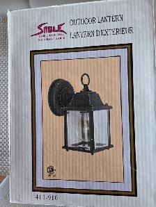 ELECTRIC OUTDOOR LANTERNS