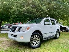 2010 PATHFINDER LOW KM LOADED CERTIFIED ALBERTA