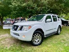 2010 PATHFINDER LOW KM LOADED CERTIFIED ALBERTA - Photo 2