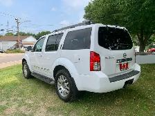2010 PATHFINDER LOW KM LOADED CERTIFIED ALBERTA - Photo 6