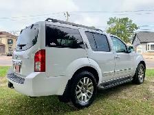 2010 PATHFINDER LOW KM LOADED CERTIFIED ALBERTA - Photo 8