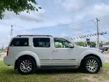 2010 PATHFINDER LOW KM LOADED CERTIFIED ALBERTA - Photo 9