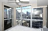 Room for rent near TMU - Photo 2