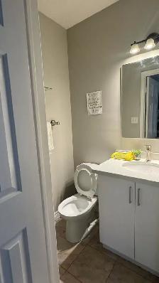 Furnished Rooms Near Sheridan College - Photo 6