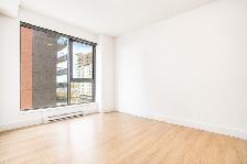 Spacious 2 Bed / 1 Bath Apartment in LaSalle for rent - Photo 4