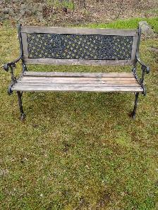 50' wood and metal bench - Photo 5