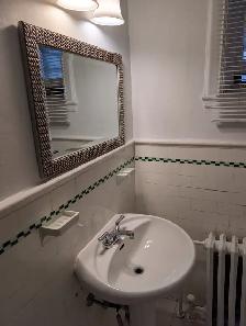 IMMEDIATELY AVAILABLE 3 1/2 near Côte-des-Neiges metro - Photo 5