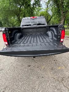 2019 Ram 1500 Classic Quad SLT - Photo 3