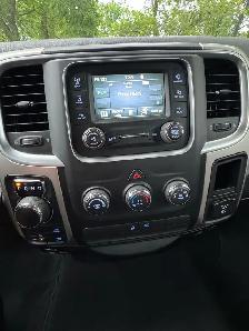 2019 Ram 1500 Classic Quad SLT - Photo 10