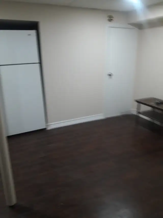 private and sharing room for rent