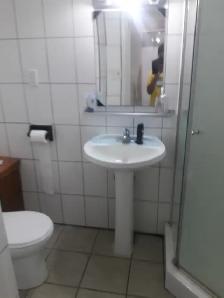 private and sharing room for rent - Photo 4