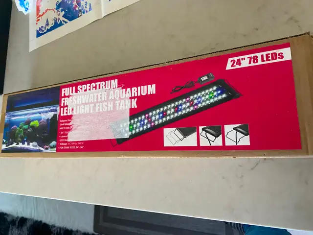 New in Sealed box - 24' 78 LED Full Spectrum Aquarium Light