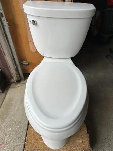 Kohler toilet - Photo 2