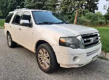 2011 FORD EXPEDITION Limited in DIAMOND WHITE 4x4 with 5.4L V8!