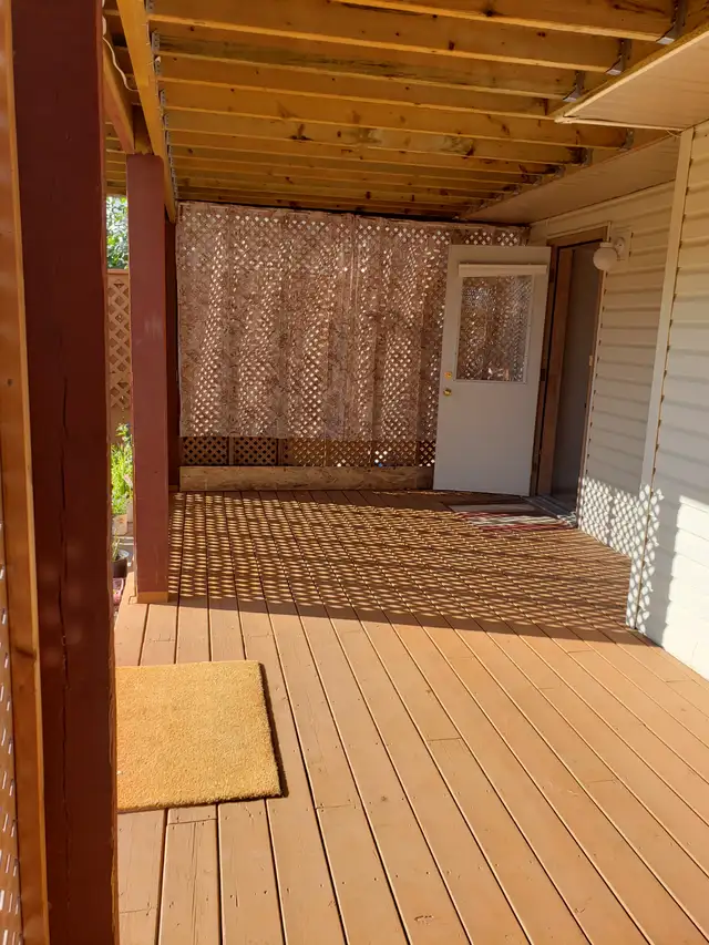 1-Bedroom Basement WALKOUT - Private Entrance - In-Suite Laundry
