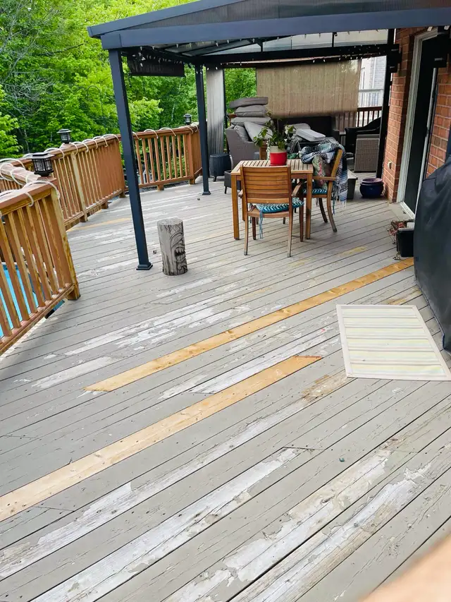 hand deck staining