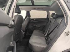 2025 Volkswagen Taos - Photo 11