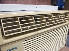 Powerful 10,000BTU Danby window AC, works great clean - Photo 2