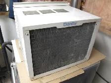 Powerful 10,000BTU Danby window AC, works great clean - Photo 6