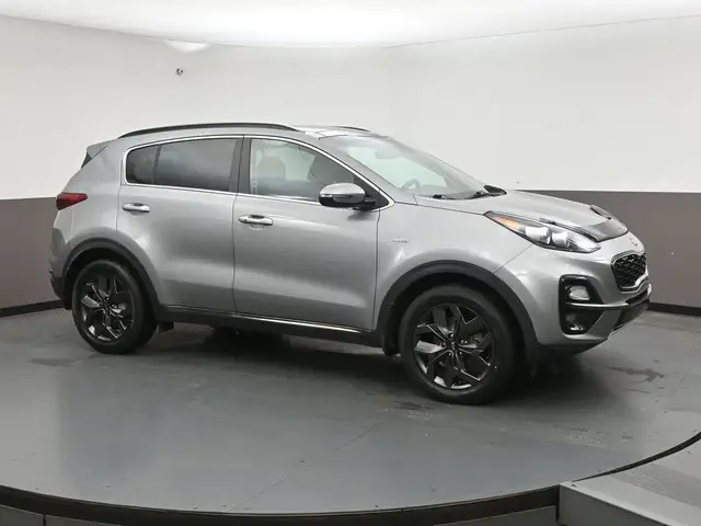 2022 Kia Sportage EX Call 902-466-9550 Apple CarPlay/Android Aut