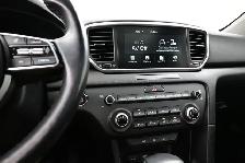 2022 Kia Sportage EX Call 902-466-9550 Apple CarPlay/Android Aut - Photo 17