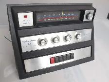 Vintage RCA Custom Series 25 console radio unit, excellent cond