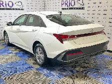 2025 Hyundai Elantra - Photo 3