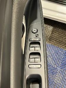 2025 Hyundai Elantra - Photo 13