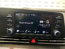 2025 Hyundai Elantra - Photo 21