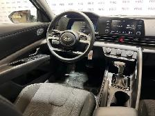 2025 Hyundai Elantra - Photo 22