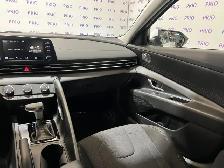 2025 Hyundai Elantra - Photo 23