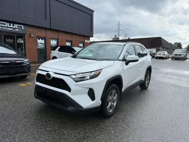 2025 Toyota RAV4 Hybrid XLE AWD, ONE OWNER, ACCIDENT FREE