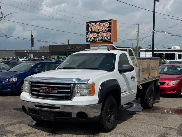 2013 GMC Sierra 1500 SLE, REGULAR CAB, 4X4, V8, FLAT DECK, CERT