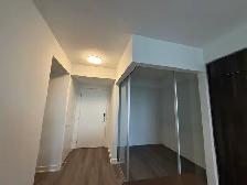 Brand new 1 bed den, 2 bath condo at Metro Park, North York - Photo 4
