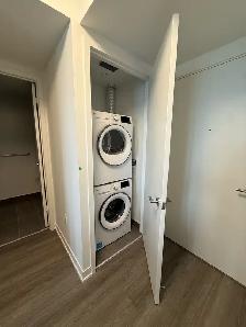 Brand new 1 bed den, 2 bath condo at Metro Park, North York - Photo 5