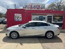 2022 Chevrolet Malibu LT - Photo 2