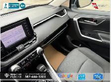 2021 Toyota RAV4 XLE AWD - Mint Condition - Photo 9