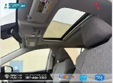 2021 Toyota RAV4 XLE AWD - Mint Condition - Photo 15