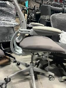 Humanscale Liberty Task Chair-Excellent Condition-Call us! - Photo 3