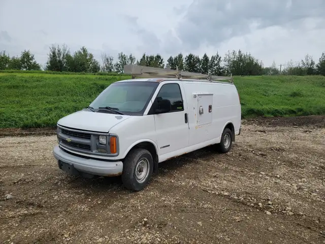 2002 Chevrolet Express
